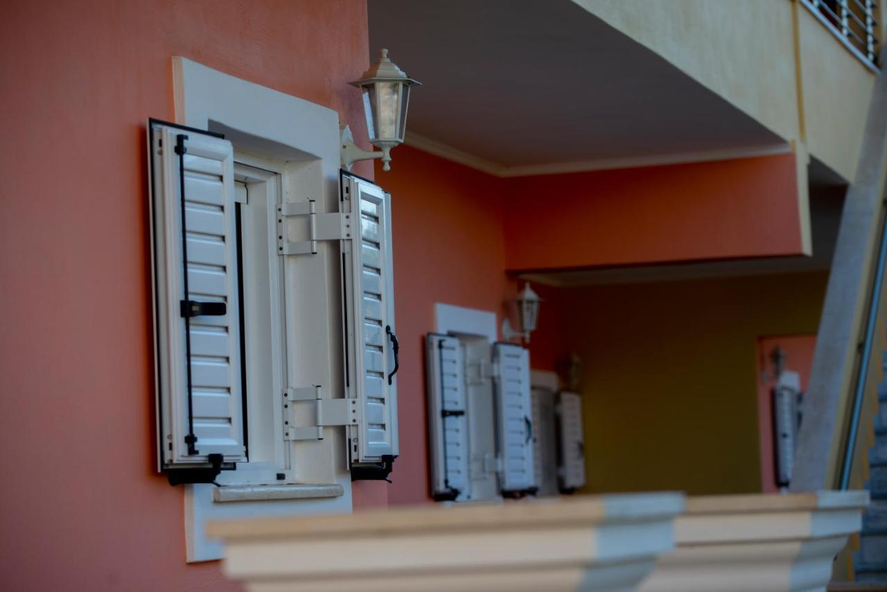 John Apartments First Floor Roda  Ngoại thất bức ảnh
